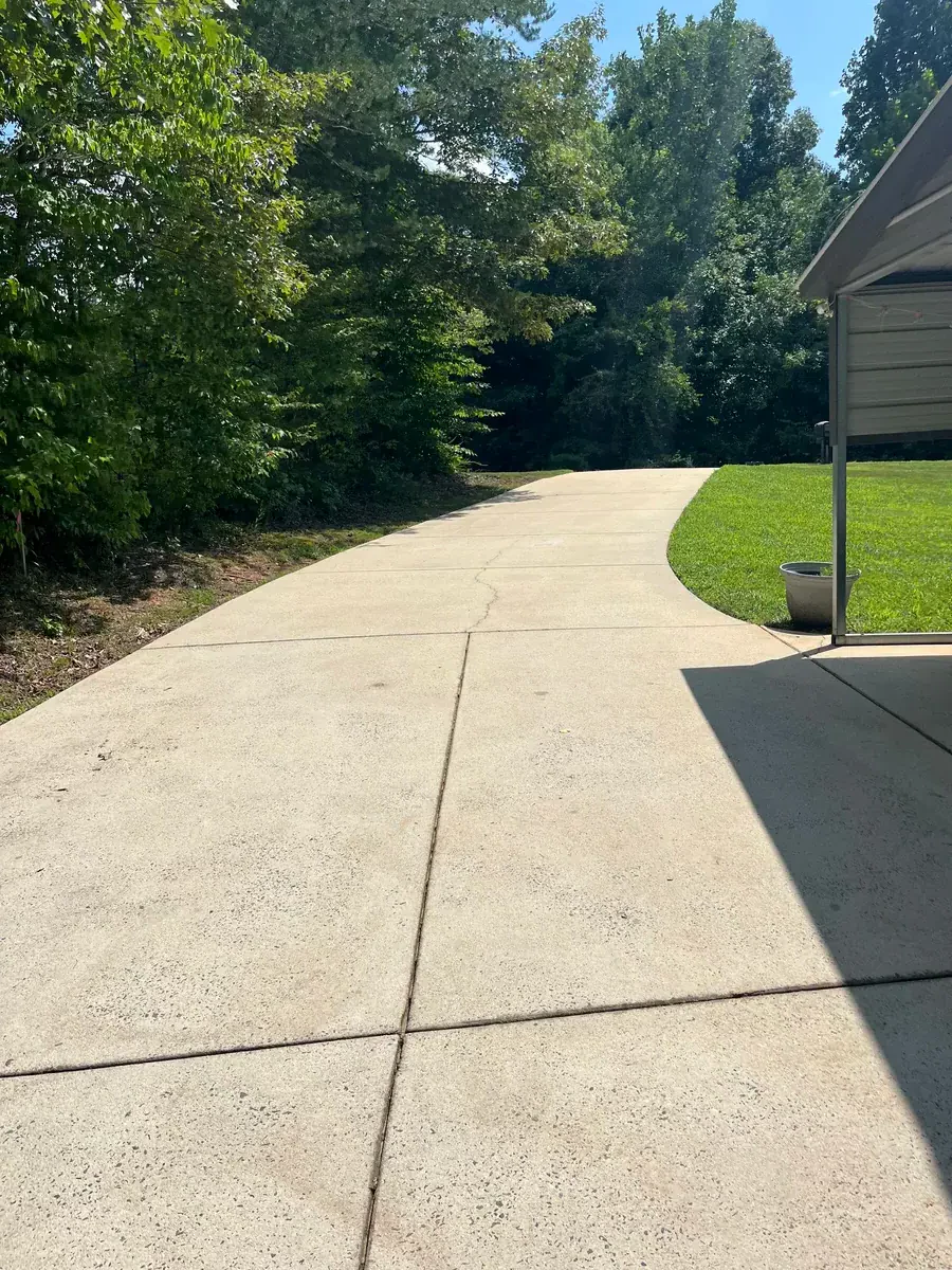 Clean bright driveway after pressure washing Denver NC